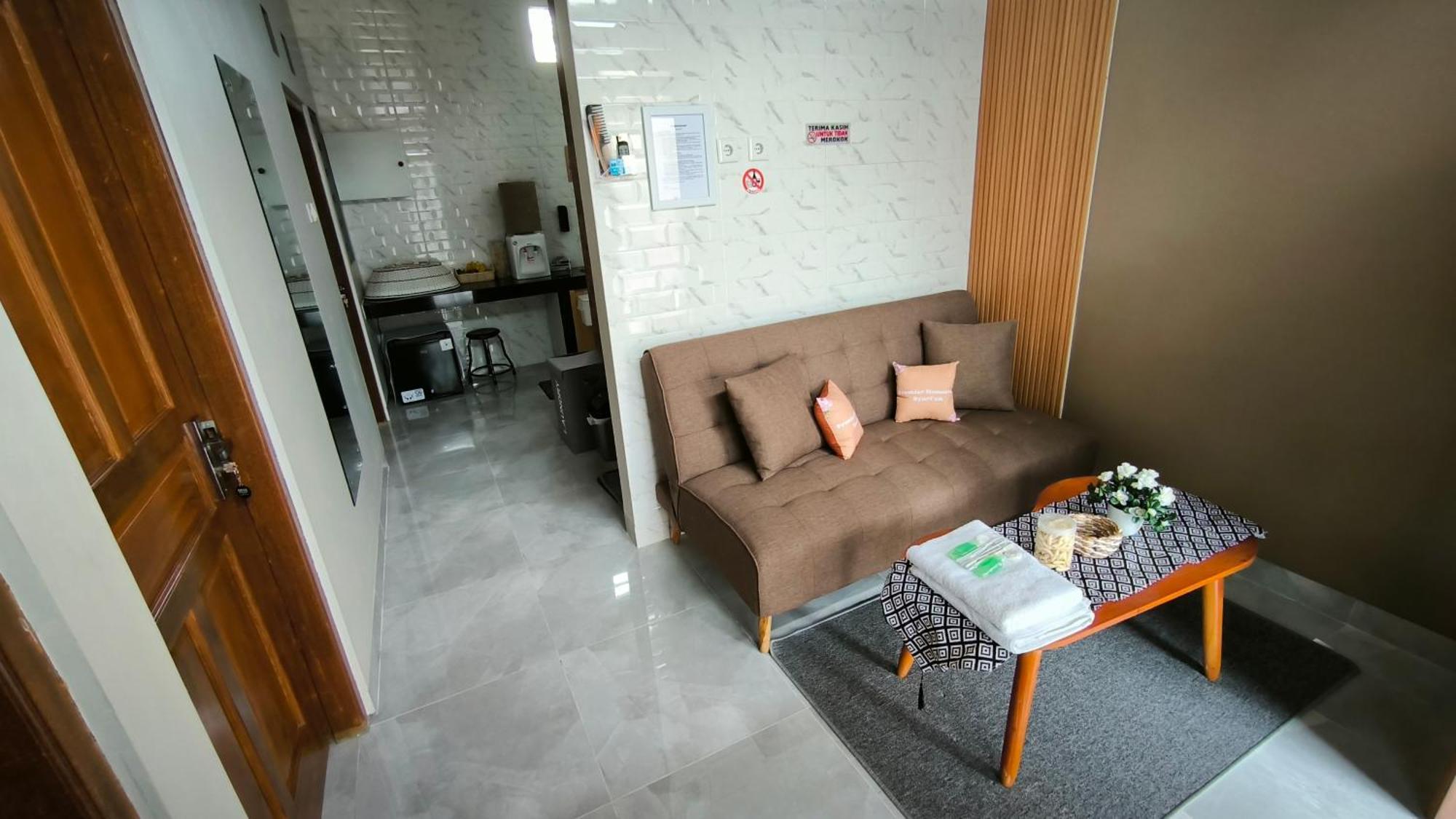 Premier Homestay Syariah Kalasan Luaran gambar